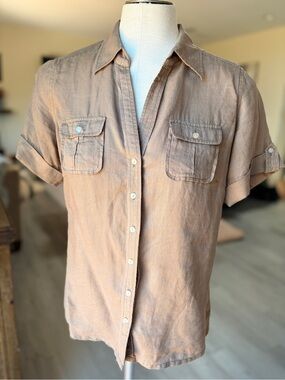 Signal Women's 100% Linen Short-Sleeve Button-Down Shirt in Taupe Brown. Size M